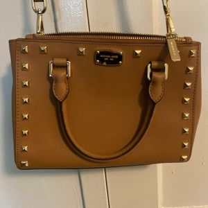 michael kors gold beige bag